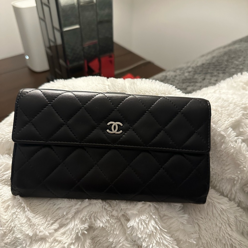 Authentic Chanel classic flap wallet. ❤️ Poshmark will authenticate.
